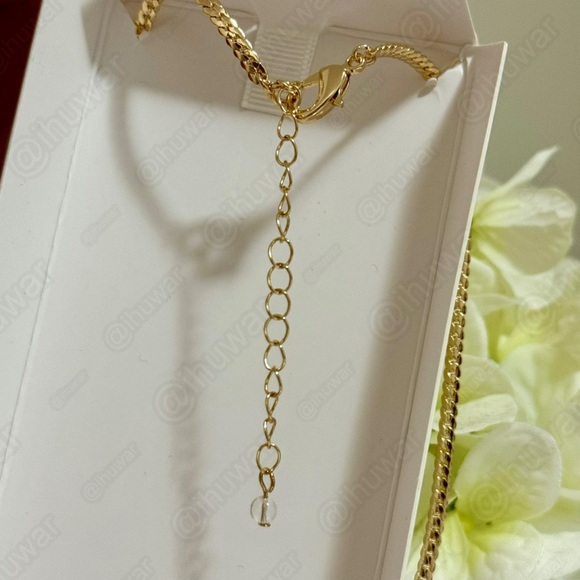 House of Harlow 1960 Gold Bow Necklace NIB - Picture 6 of 10
